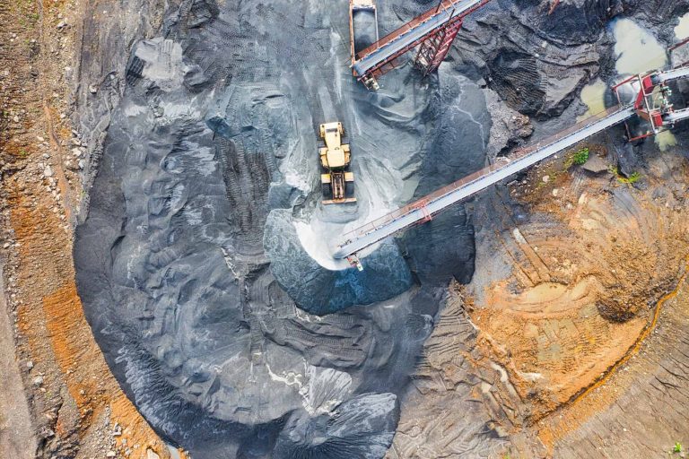 SI CHINA PRODUCE MANUFACTURADA ELABORACIÓN FINAL  DEL 92% DE LAS TIERRAS RARAS DEL MUNDO, ¿CÓMO PIENSA TRUMP PRESIONAR EN ALGO? De forma inmediata no puedes hacer nada. EL PROCESO DE LAS TIERRAS RARAS ES MUY COSTOSO.